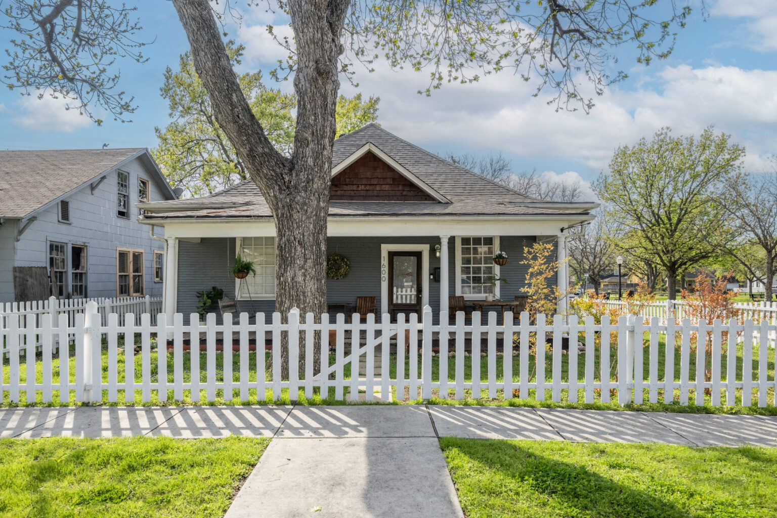 42nd annual Fairmount Tour of Historic Homes Six homes, two businesses